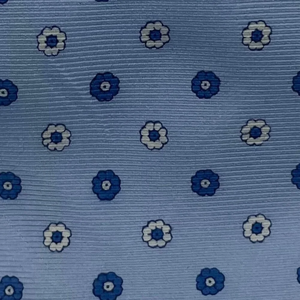 Banana Republic Silk Floral Tie Light Blue Made in USA Vintage Medallion